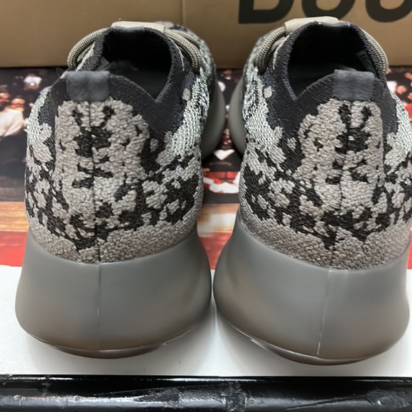 💎Yeezy Boost 380 ‘Stone Salt’ DS🔥M6=W7.5 - Picture 3 of 11